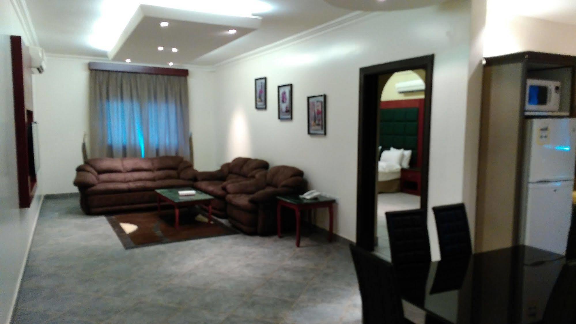 قصر اليمامة للاجنحة الفندقية-فرع السلام Aparthotel
